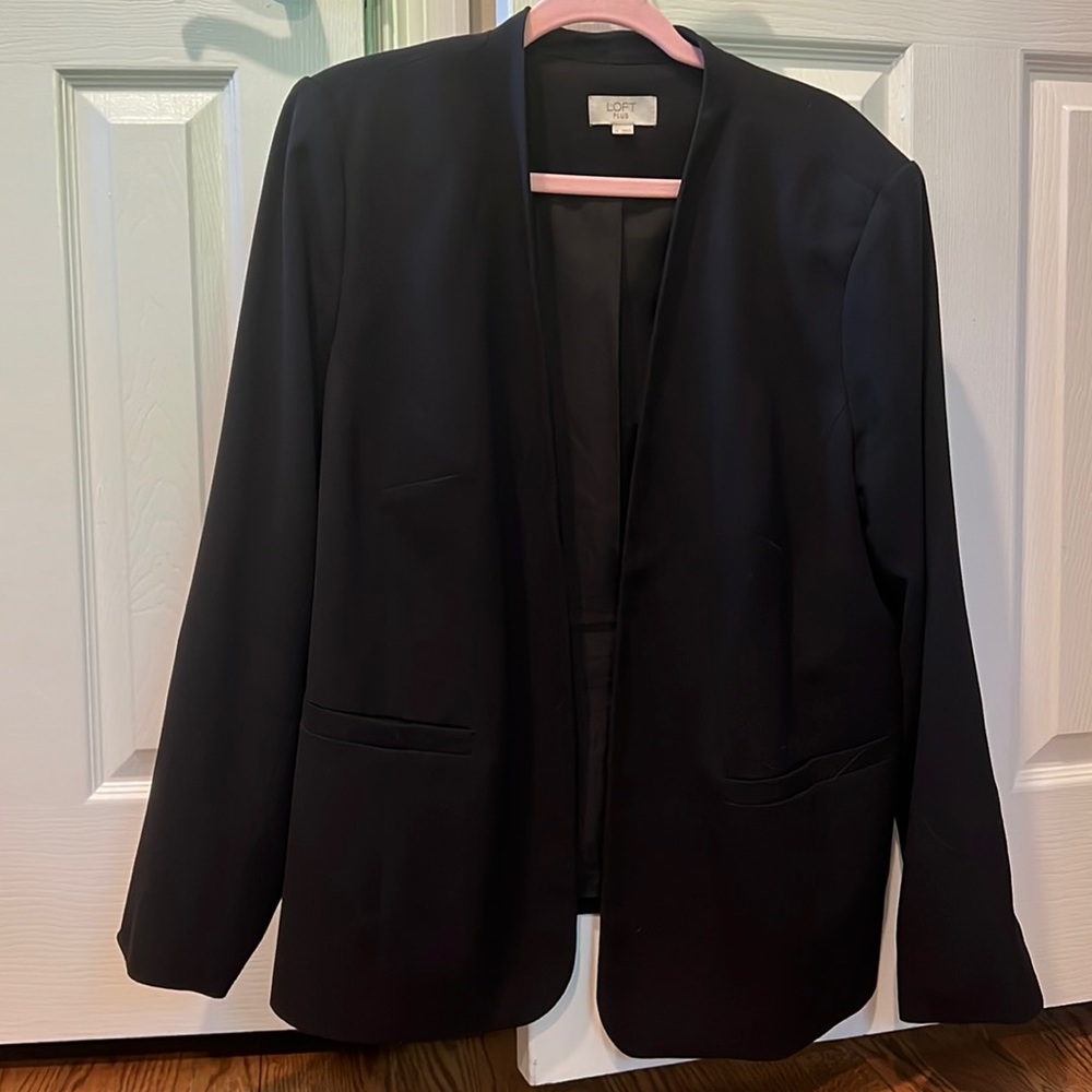 Loft Plus Black Blazer